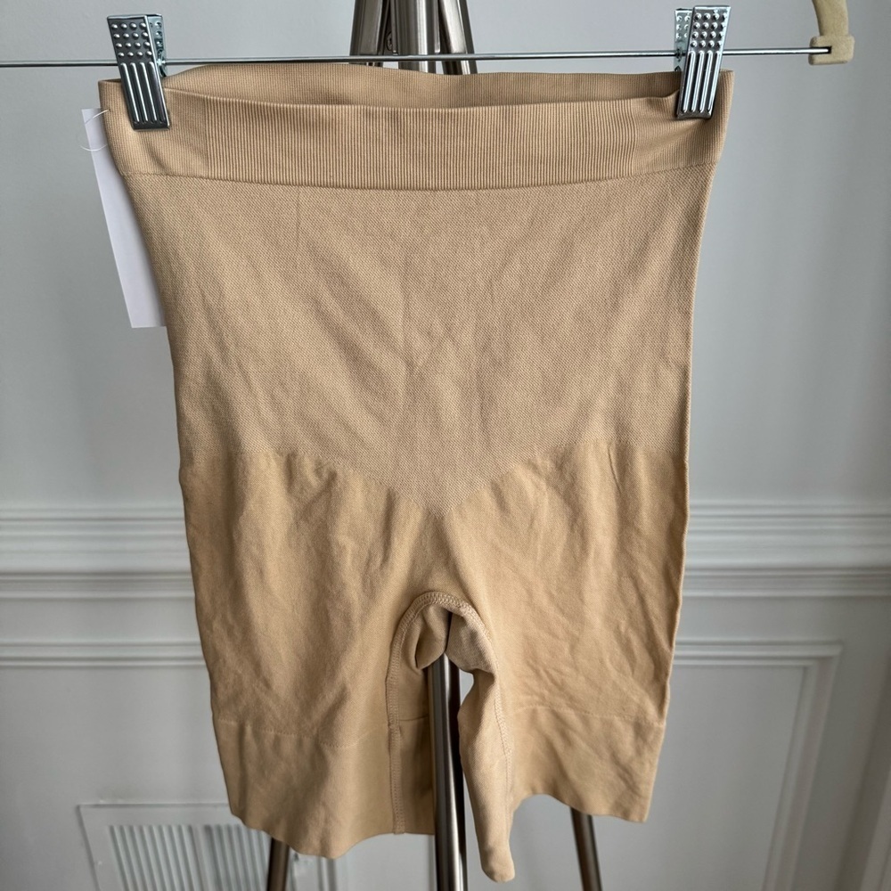 NWT Maternity Seamless Shapewear, Mid-Thigh Underwear, size Small, Nude color - Picture 4 of 7